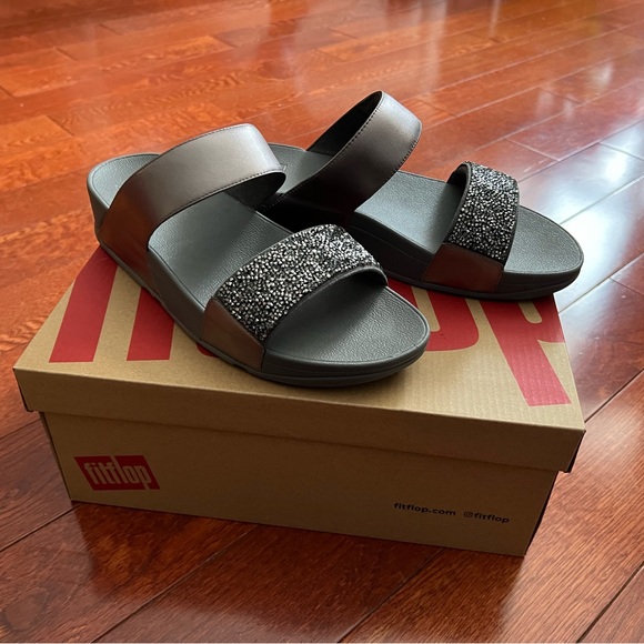 Beautiful sandals - Picture 3 of 3